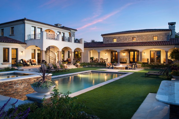 Source 18 Extremely Luxury Mediterranean Home Designs That Will Make You Insta-Jeallous (1)