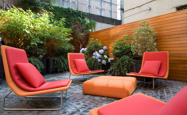 20 Cozy Outdoor Sitting Spaces Design Ideas