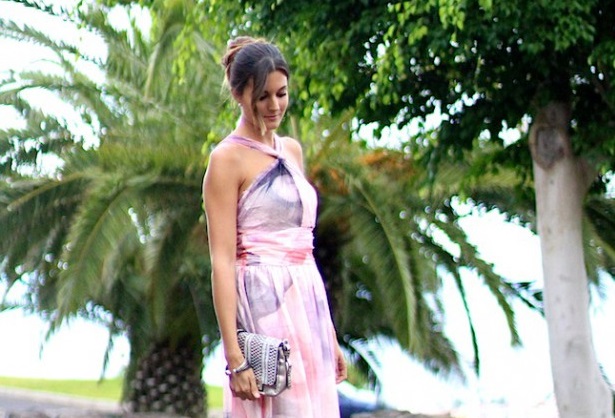 what should i wear for my friend's wedding