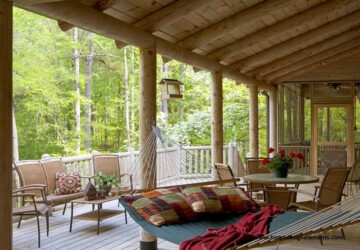 22 Amazing Decorating Ideas for Cozy Fall Porch - porch decor, front porch, fall porch decor, fall home decor, cozy porch