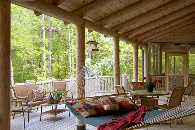 22 Amazing Decorating Ideas for Cozy Fall Porch - porch decor, front porch, fall porch decor, fall home decor, cozy porch