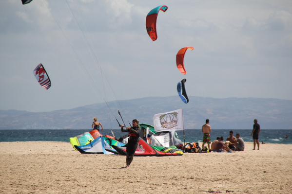 kite surfing