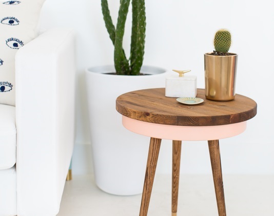 19 Chic DIY Side Tables 19 Chic DIY Side Tables - unique, tables, table, side table, Projects, project, DIY table, DIY side table, DIY bedside table, diy, crafts, craft, chic, bedside table