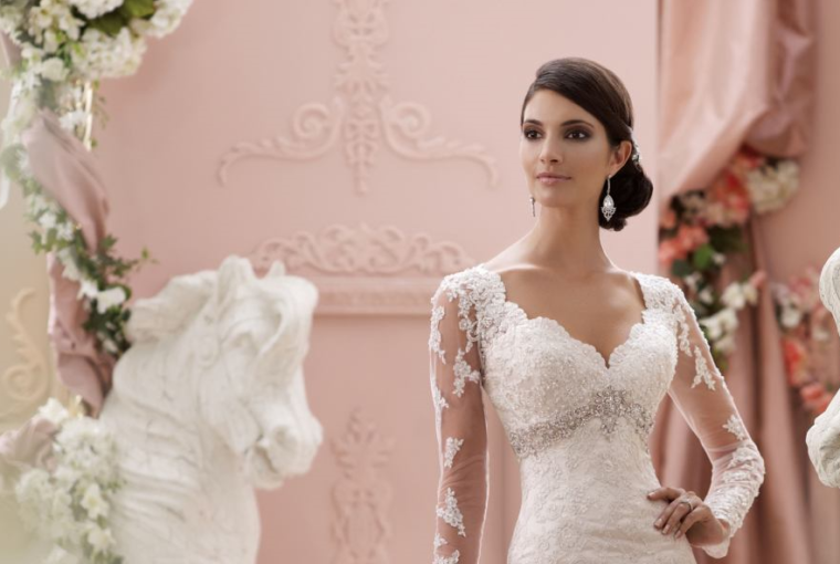 18 Gorgeous Long Sleeves Wedding Gowns for Fall and Winter - winter wedding, long sleeves wedding dress, long sleeves gown, long sleeves dress, long sleeves, fall winter wedding dresses, fall wedding dresses, fall wedding, elegant wedding dresses, classic wedding dresses