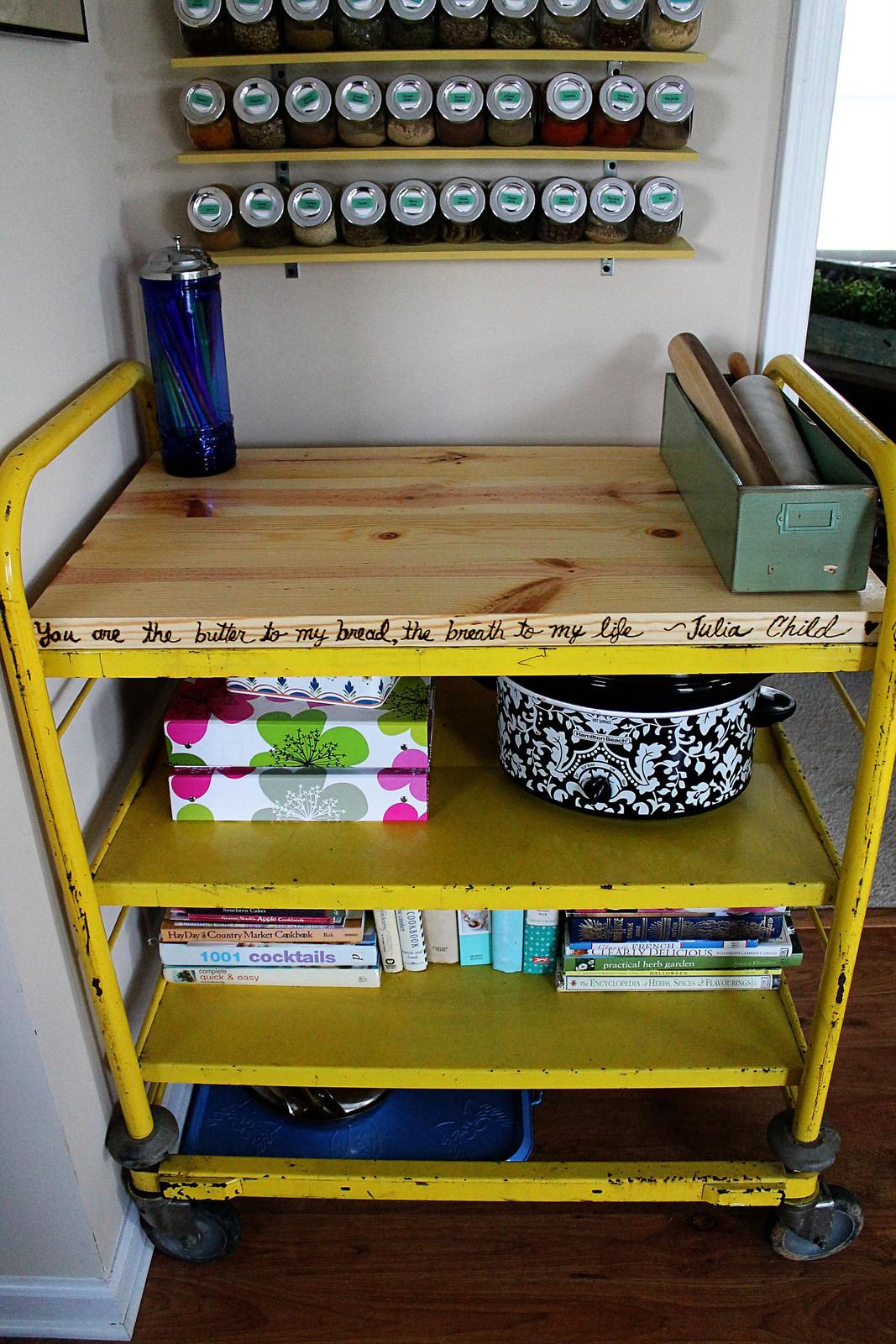 19 Chic DIY Bar Cart Design and Makeover Ideas