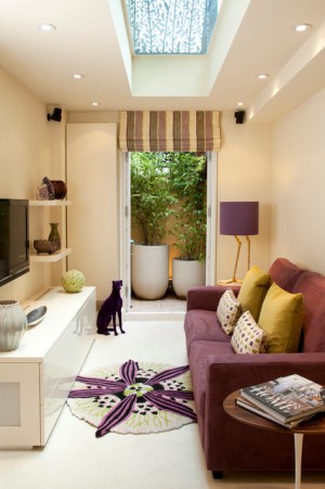 20 Purple Accents For Luxurious Living Room Decor