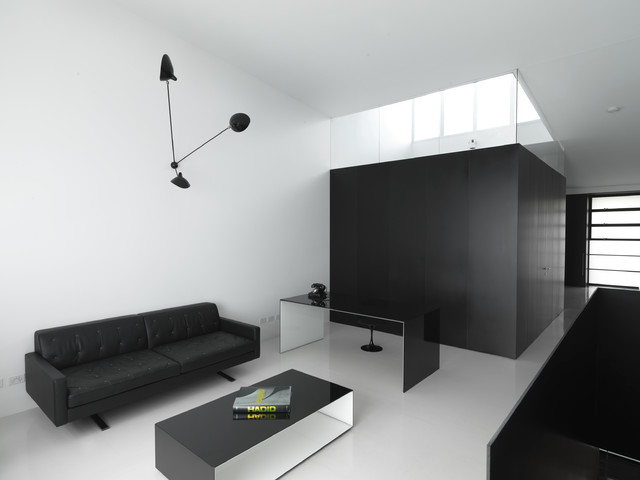 Less Is More: 15 Minimalist Living Room Ideas