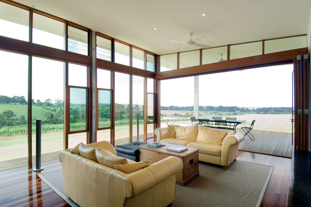 15 Glass Wall Living Room Ideas for All Nature Lovers