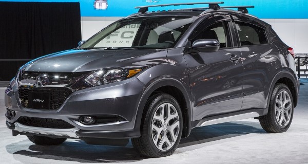 Accessorized 2016 HR-V at the 2015 NAIAS.