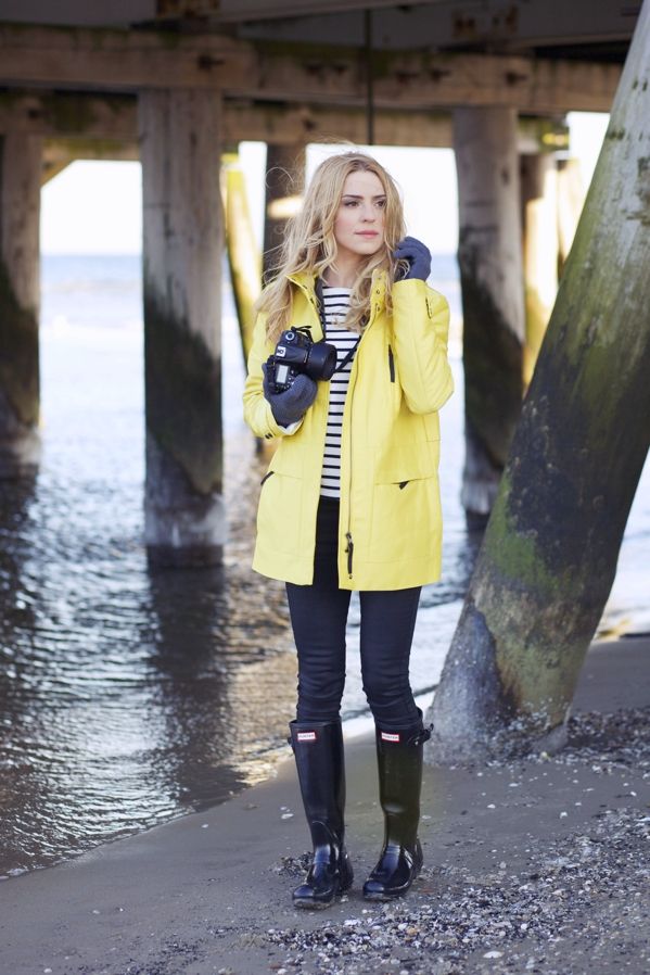 rain boots outfit ideas