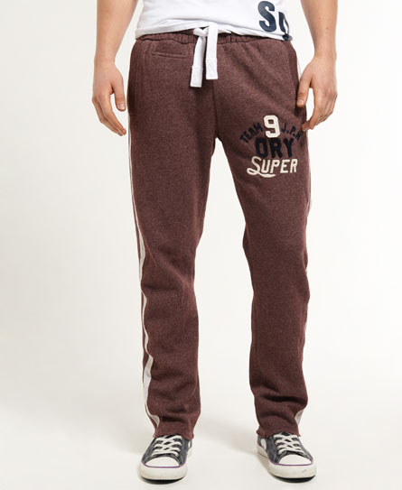 15 Designs of Joggers For Men That Can Be Worn Pretty Much Anywhere (6)