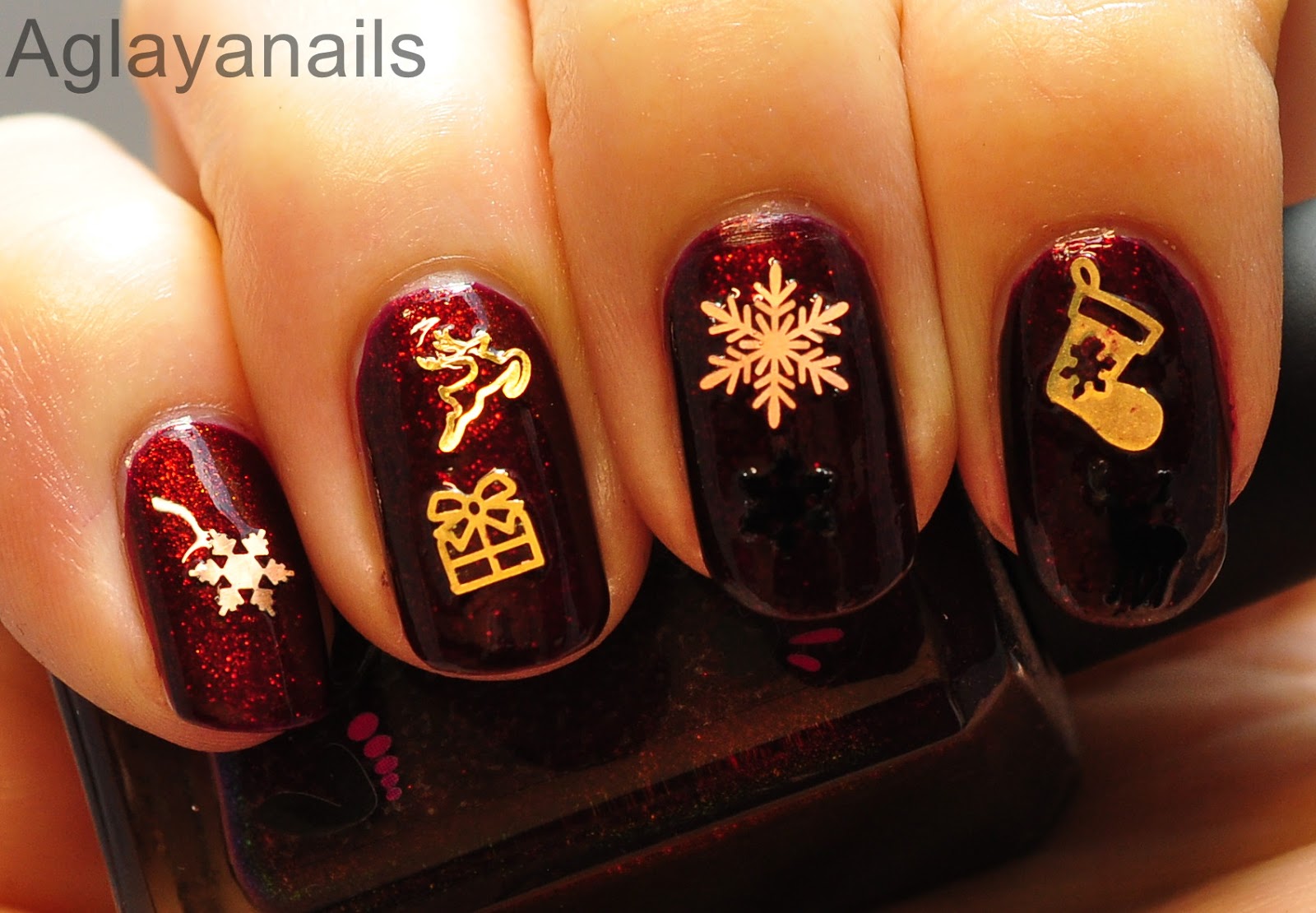 5. "Festive Nail Art for Gifts" - wide 4