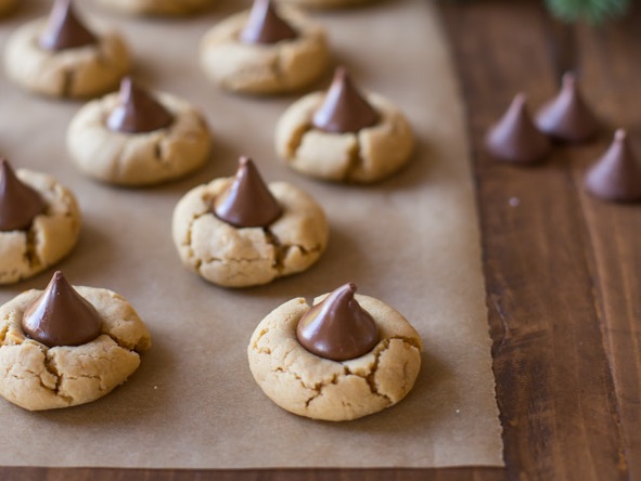 16 Peanut Butter Recipes You Have to Try For The Holidays 16 Peanut Butter Recipes You Have to Try For The Holidays - recipes, recipe, peanut recipes, peanut recipe, peanut butter, peanut, food, dessert recipes, dessert, Christmas desserts