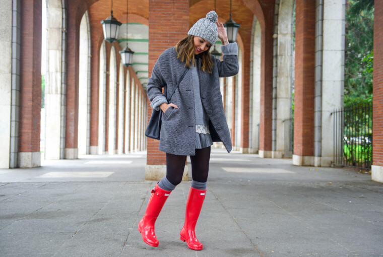 16 Cute Ways To Wear Rain Boots 16 Cute Ways To Wear Rain Boots - Stylish, style, snowy, snow, rainy day outfits, rainy day outfit ideas, rainy day, rainy, rain boots, rain, outfits, Outfit ideas, outfit idea, outfit, fashion, boots