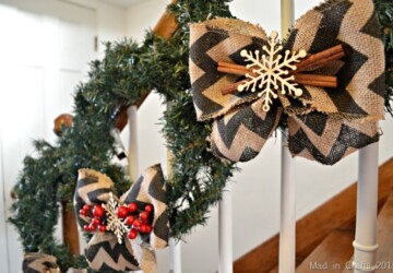 20 Festive Christmas Wreaths That You Can DIY - Diy Christmas Wreath, diy, crafts, craft, Christmas wreath, Christmas