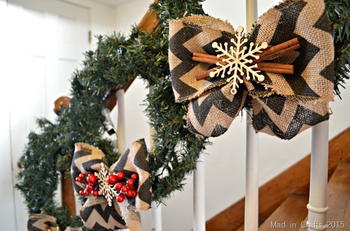 20 Festive Christmas Wreaths That You Can DIY - Diy Christmas Wreath, diy, crafts, craft, Christmas wreath, Christmas