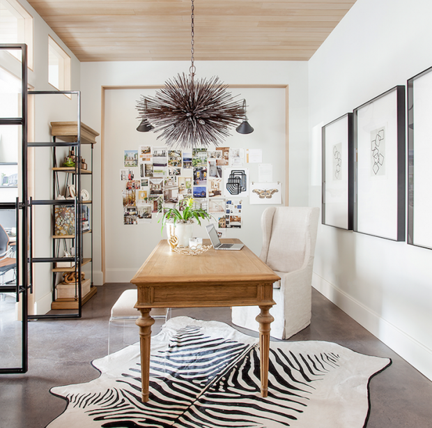 www.elizabethkruegerdesign.com workspace (1)