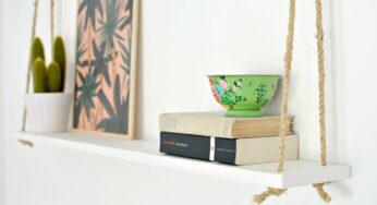 15 Brilliant and Unique DIY Shelf Ideas