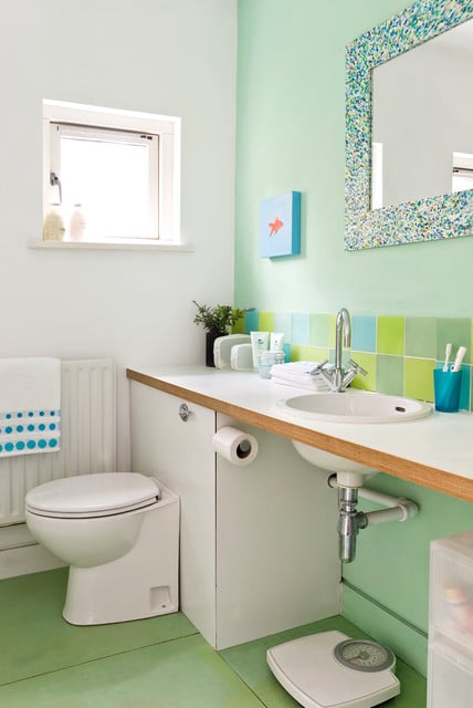 18 Relaxing and Fresh Green Bathroom Designs