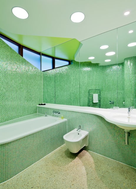 18 Relaxing and Fresh Green Bathroom Designs