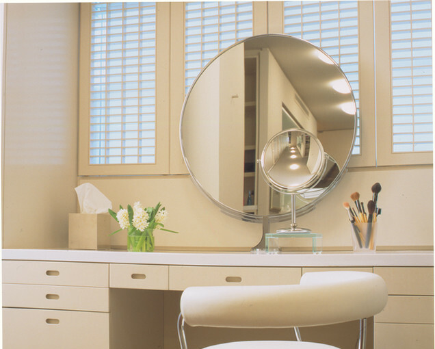 17 Chic Ways To Style A Vanity 17 Chic Ways To Style A Vanity - vanity ideas, vanity