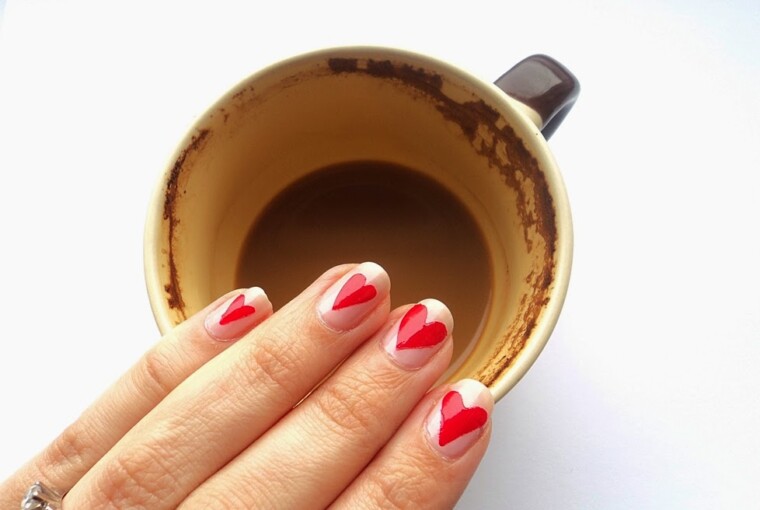 18 Pretty and Cute Nail Art Ideas for Valentine’s Day 18 Pretty and Cute Nail Art Ideas for Valentine’s Day - valentine's day nail tutorial, Valentine's day nail art, nail art ideas, diy Valentine's day