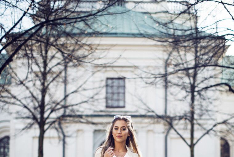 Basic Wardrobe Essentials: 20 Ways to Style White Shirt Basic Wardrobe Essentials: 20 Ways to Style White Shirt - white shirt, Style White Shirt, spring outfit ideas, how to style, Basic Wardrobe Essentials