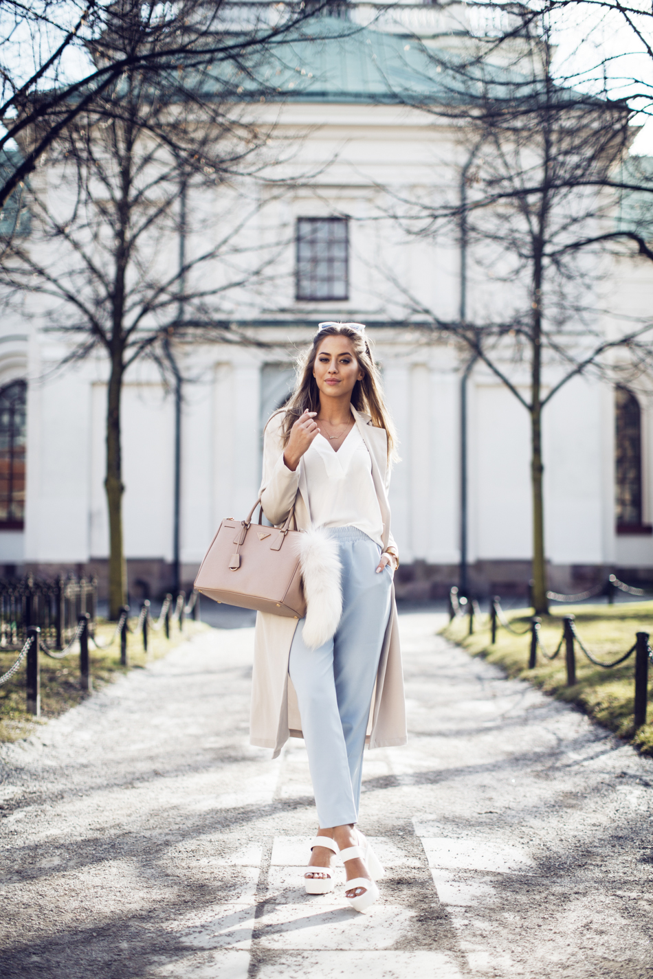 Basic Wardrobe Essentials: 20 Ways to Style White Shirt