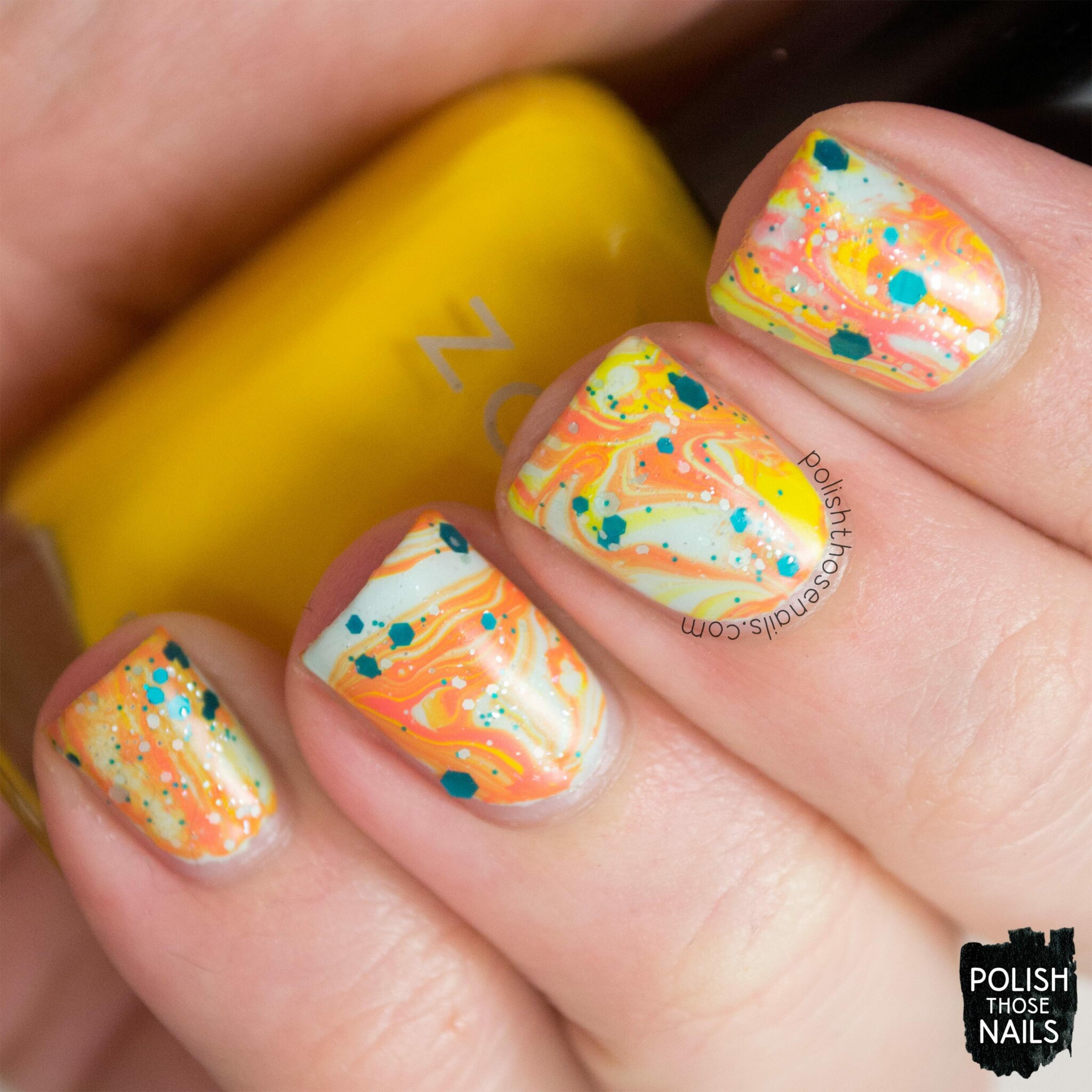 19 Creative DIY Water Marble Nail Art Ideas