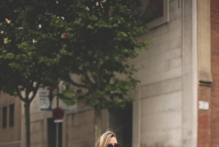 19 Ways to Style Sneakers for Casual Spring Look (part 1) 19 Ways to Style Sneakers for Casual Spring Look (part 1) - spring sneakers outfit ideas, spring outfit ideas, spring outfit idea, Sneakers Outfit Ideas, casual outfit ideas