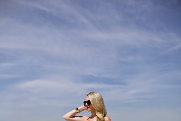 17 Chic Ways to Wear Midi Skirt This Summer (Part 2) 17 Chic Ways to Wear Midi Skirt This Summer (Part 2) - summer outfit ideas, summer midi skirt, skirt outfit ideas, midi skirt