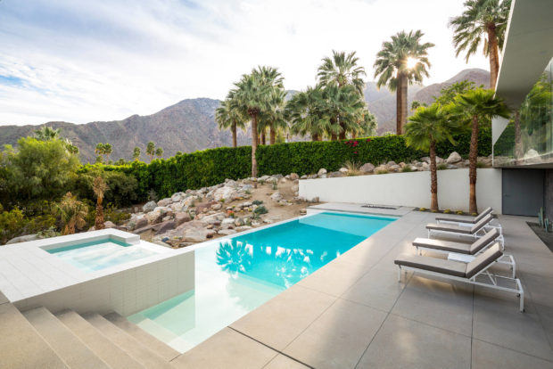 15 Breathtaking Private Swimming Pool Designs For Backyard Refreshment (14)
