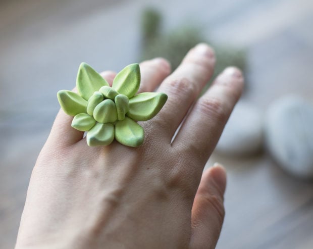 16 Handmade Accessories That Say Nature Looks Good On Me (10)
