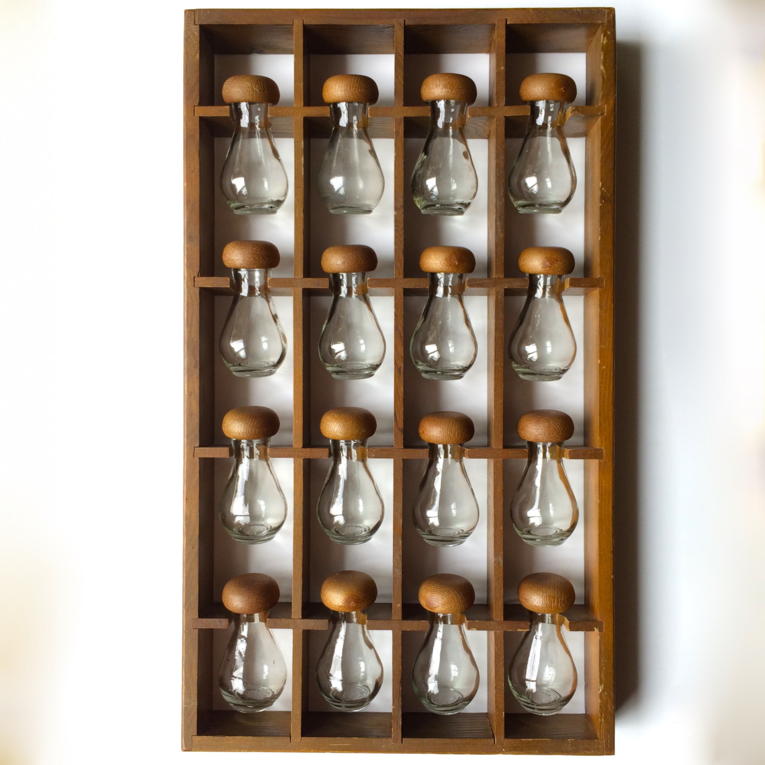 17 Creative Spice Rack Designs That Your Kitchen Lacks