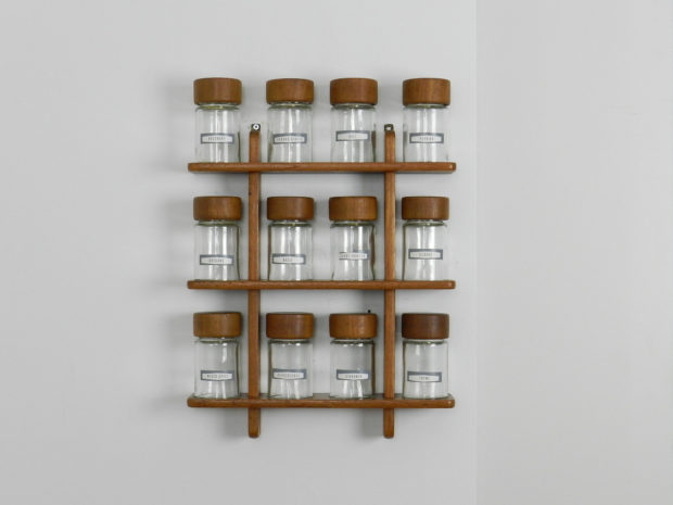 17 Creative Spice Rack Designs That Your Kitchen Lacks (15)