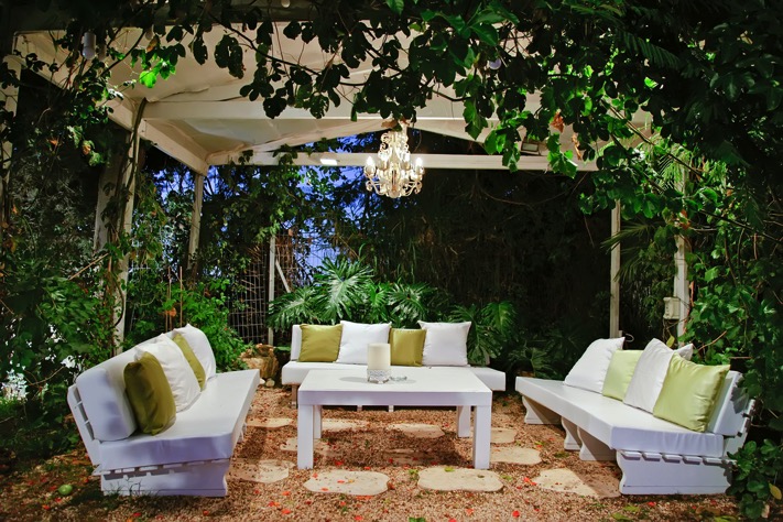 4 Killer Garden Designs to Inspire You - solitude, outdoor lights, nature, lights, garden designs