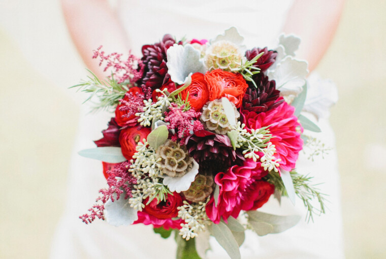 18 Gorgeous Wedding Bouquets in Vibrant Fall Colors - Wedding Bouquets, fall wedding theme, fall wedding flowers, fall wedding Bouquets, fall wedding, Bridal Bouquets