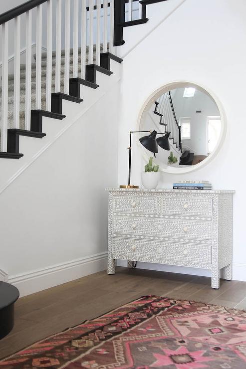 foyer-white-convex-mirror-bone-inlaid-chest