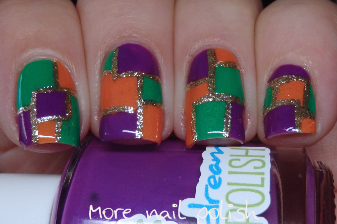 Color Contrasts: 15 Creative, Unique and Abstract Nail Art Ideas Color Contrasts: 15 Creative, Unique and Abstract Nail Art Ideas - nail art ideas, Color Contrasts nail art, Color Contrasts, Abstract Nail Art Ideas