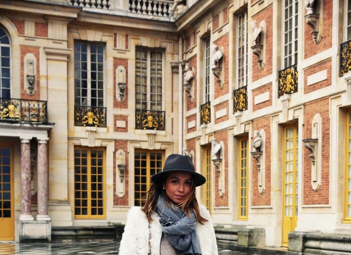 17 Stylish Sneakers Outfit Ideas for Cold Days 17 Stylish Sneakers Outfit Ideas for Cold Days - white sneakers, Sneakers Outfit Ideas for Cold Days, Sneakers Outfit Ideas, fall sneakers outfit ideas, coat and sneakers outfit ideas