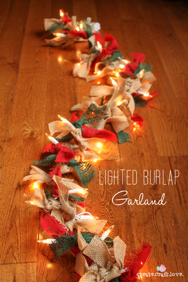 19 Festive DIY Christmas Garland Ideas