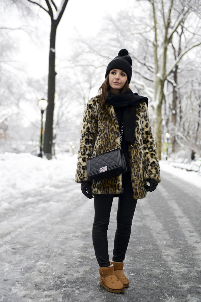 Winter Fashion 18 Cute and Warm Outfits to Wear During a Snow Day
