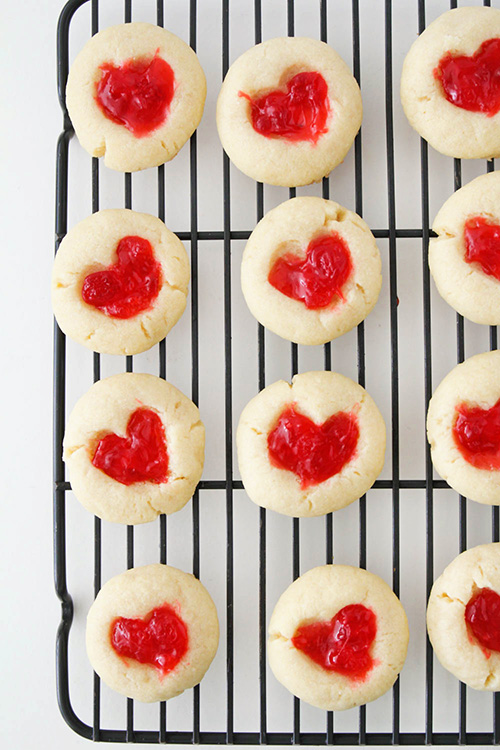 15 Great Recipes for Valentine's Day Cookies - Valentine's day desserts, Valentine's day cookies, diy Valentine's day party, diy Valentine's day