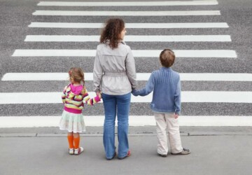 Teaching Your Children to Stay Safe on the Street - stay safe, children