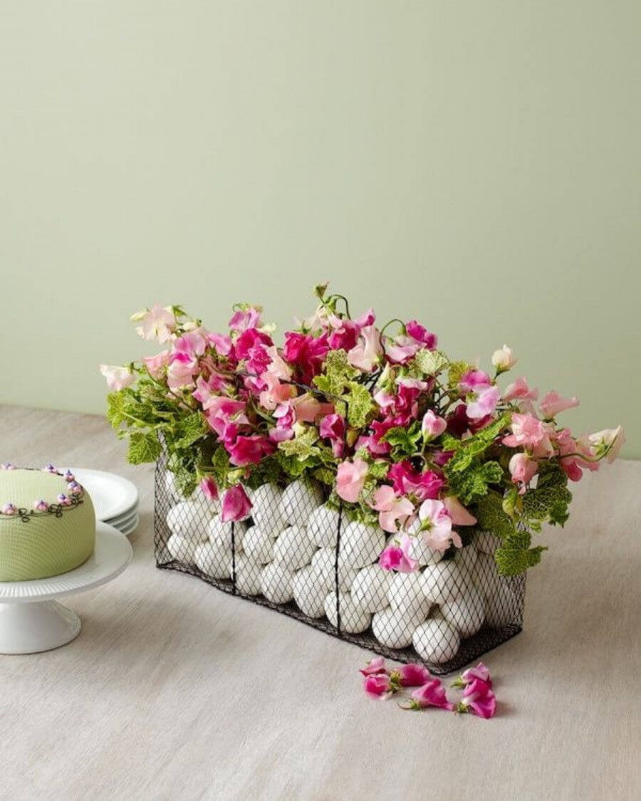 Create a Centerpiece with Flowers and Eggs