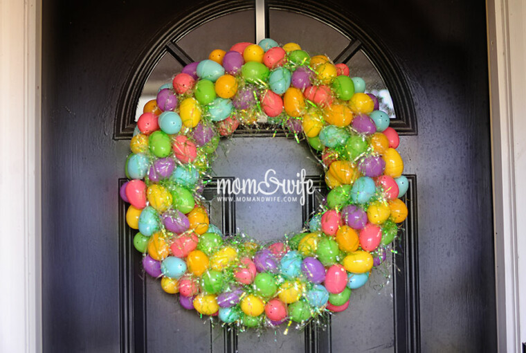DIY Easter Decorations: 17 Ideas How to Make a Cute Easter Door Wreath DIY Easter Decorations: 17 Ideas How to Make a Cute Easter Door Wreath - Easter decor, Easter crafts, diy wreath, diy Easter wreath, diy Easter decorations, diy Easter