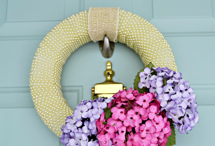 Welcome Spring: 17 Amazing DIY Wreath Ideas - Welcome Spring, spring decor, DIY Wreaths Ideas, diy wreath, diy spring wreath, diy spring home decor, diy spring