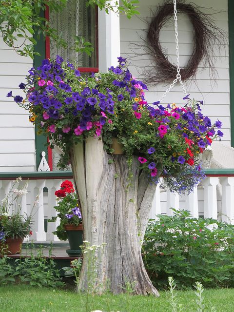 16 DIY Ideas for How to Recycle Tree Stumps for Garden Decor - recycled products, Recycle Tree Stumps for Garden Decor, Recycle Tree Stumps, DIY Recycled Products, diy garden projects, diy garden