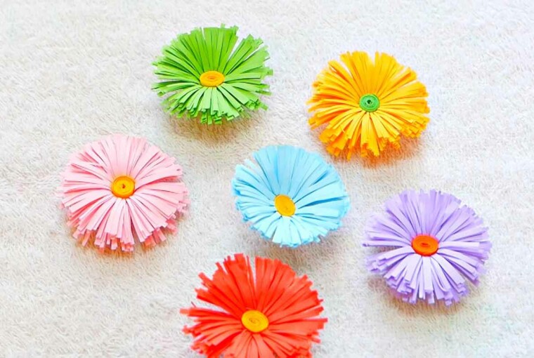 Welcome Spring: 20 Cute Paper Flower Crafts - Welcome Spring, Paper Flower Crafts, diy spring home decor, diy spring, diy paper flowers