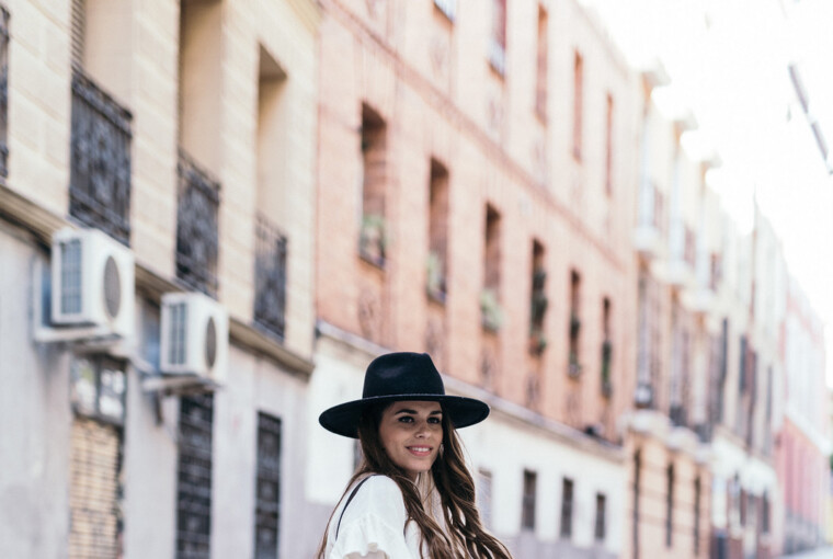 20 Stylish Spring Outfit Ideas to Copy Right Now 20 Stylish Spring Outfit Ideas to Copy Right Now - Winter-to-Spring Outfit Ideas, spring street style, Spring Outfit Ideas to Copy Right Now, spring outfit ideas